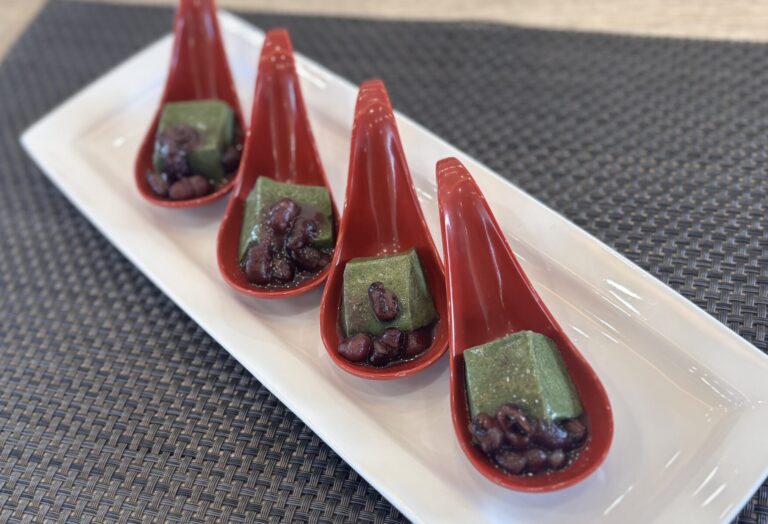 よもぎ豆腐 高砂酒造【酒粕】風味のあずき添え