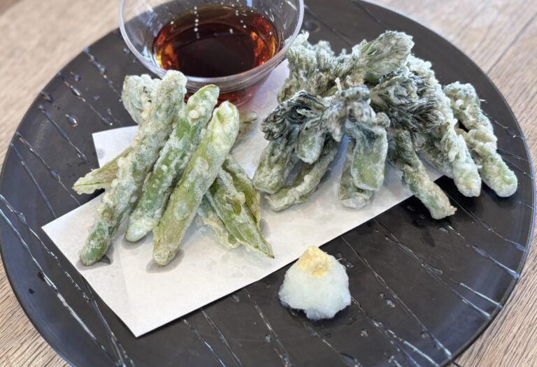 道産アスパラとタラの芽の天ぷら