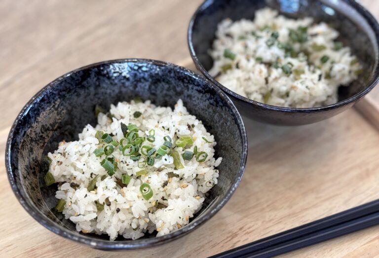 茎わかめとしその実の混ぜご飯