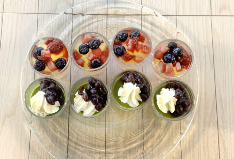 フルーツゼリーと抹茶ムース