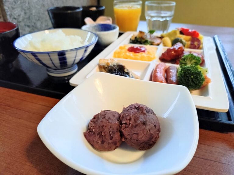 朝食ビュッフェのご案内/Guide to Our Breakfast Buffet