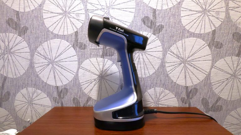 貸出品・スチームアイロンのご案内/Rental Item: Steam Iron Information