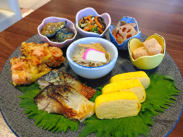 朝食のご案内/Breakfast Information