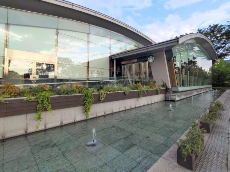 和田倉噴水公園のご案内/Information on Wadakura Fountain Park