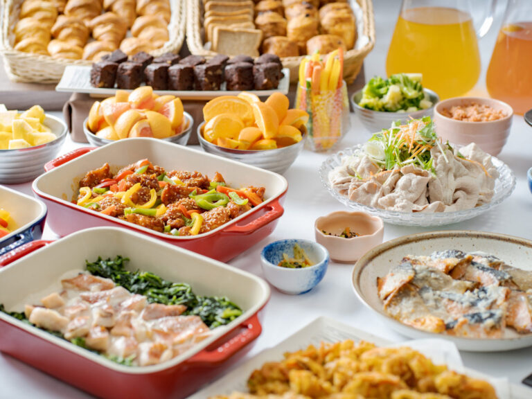 朝食のご案内 / Breakfast information