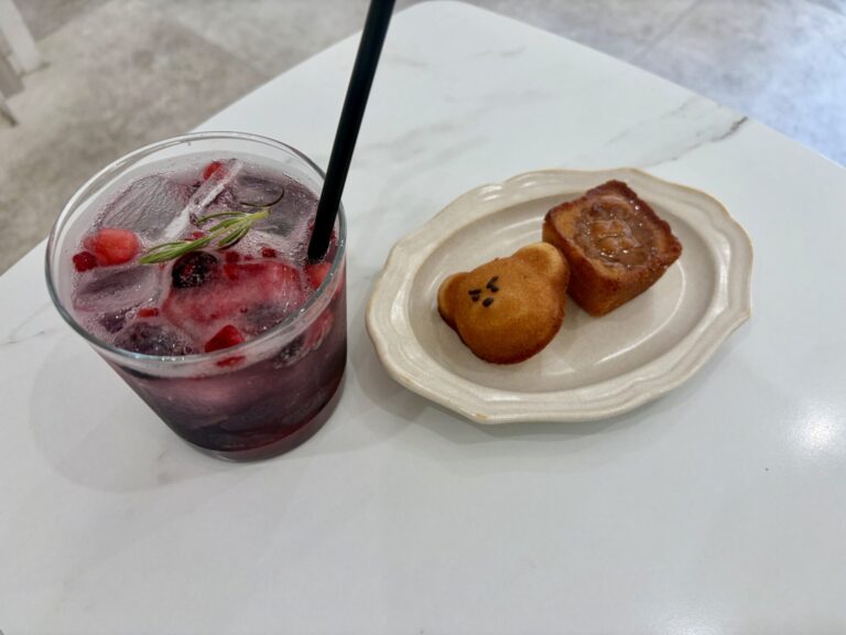 cafe guum（カフェ グウム）のご案内